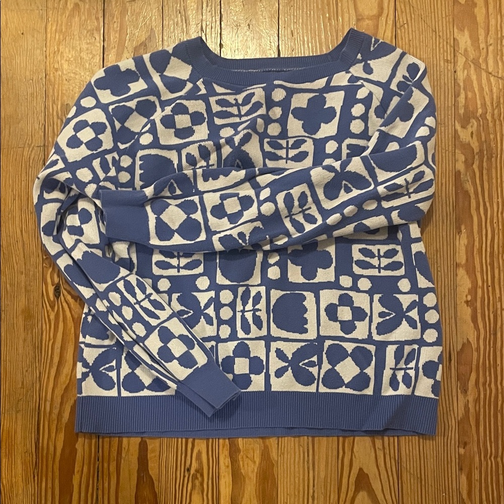 Blue and White Patterned Sweater - Anorak